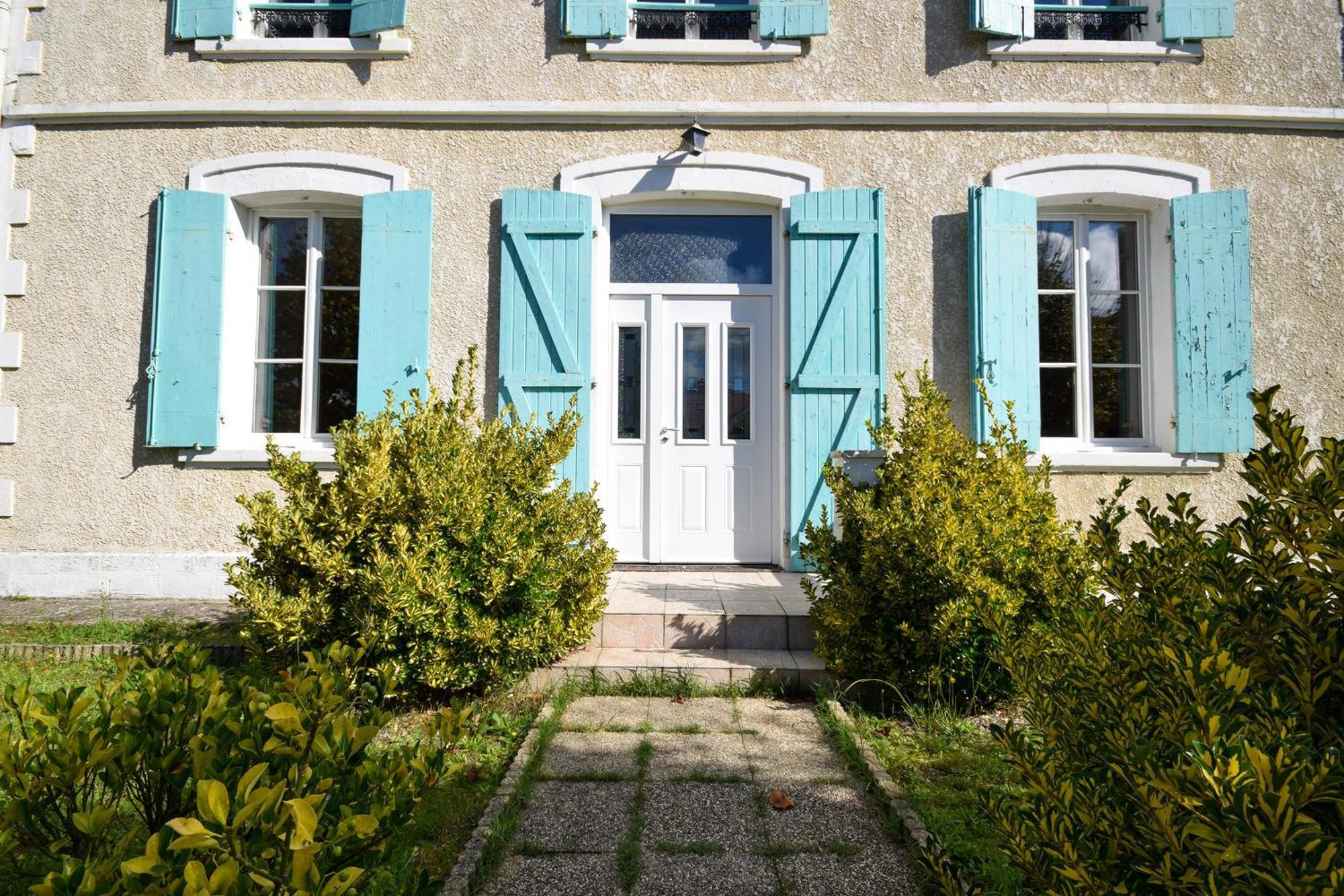 Villa Avec Piscine Et Billard Sabres Zewnętrze zdjęcie