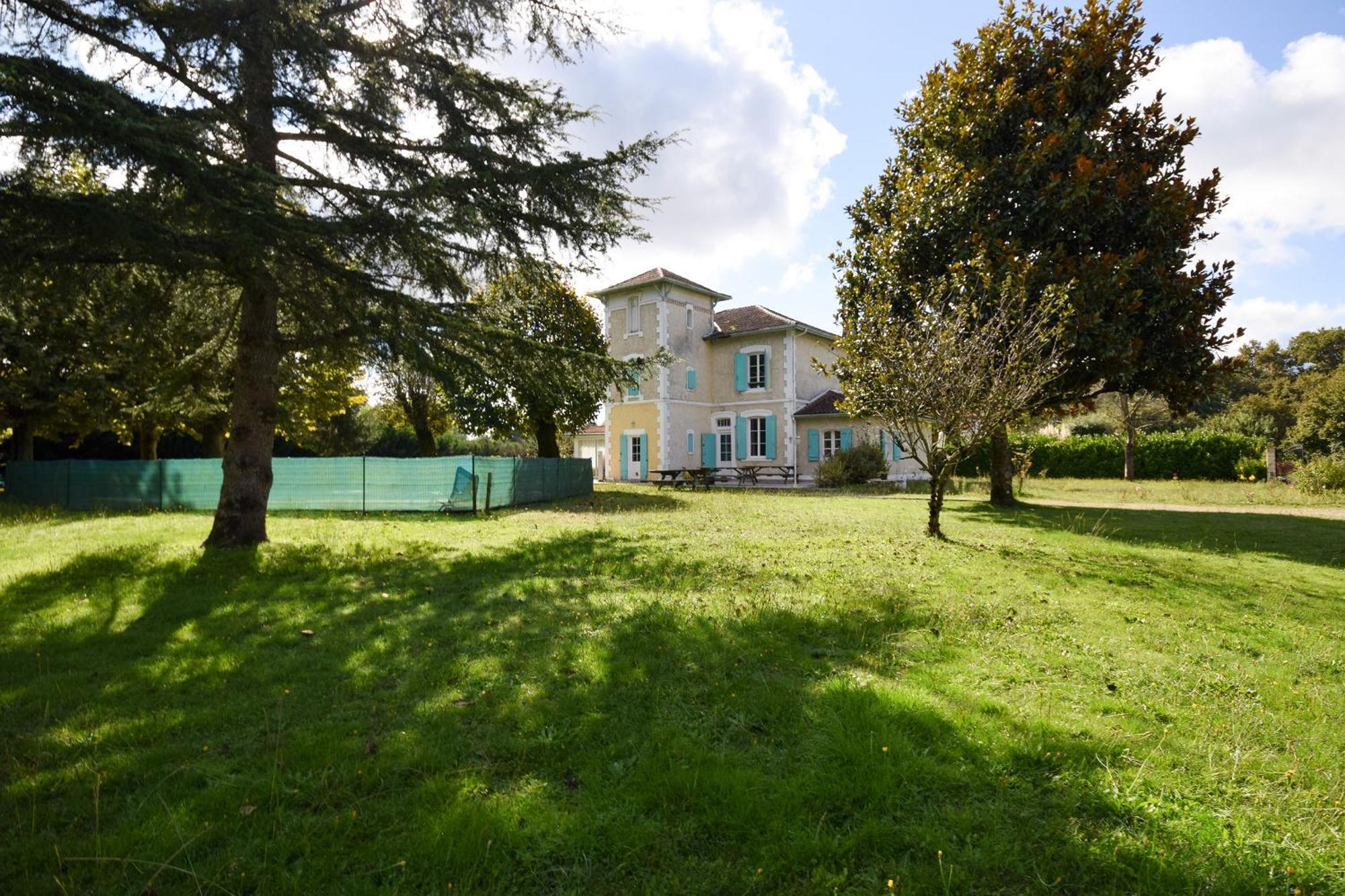 Villa Avec Piscine Et Billard Sabres Zewnętrze zdjęcie