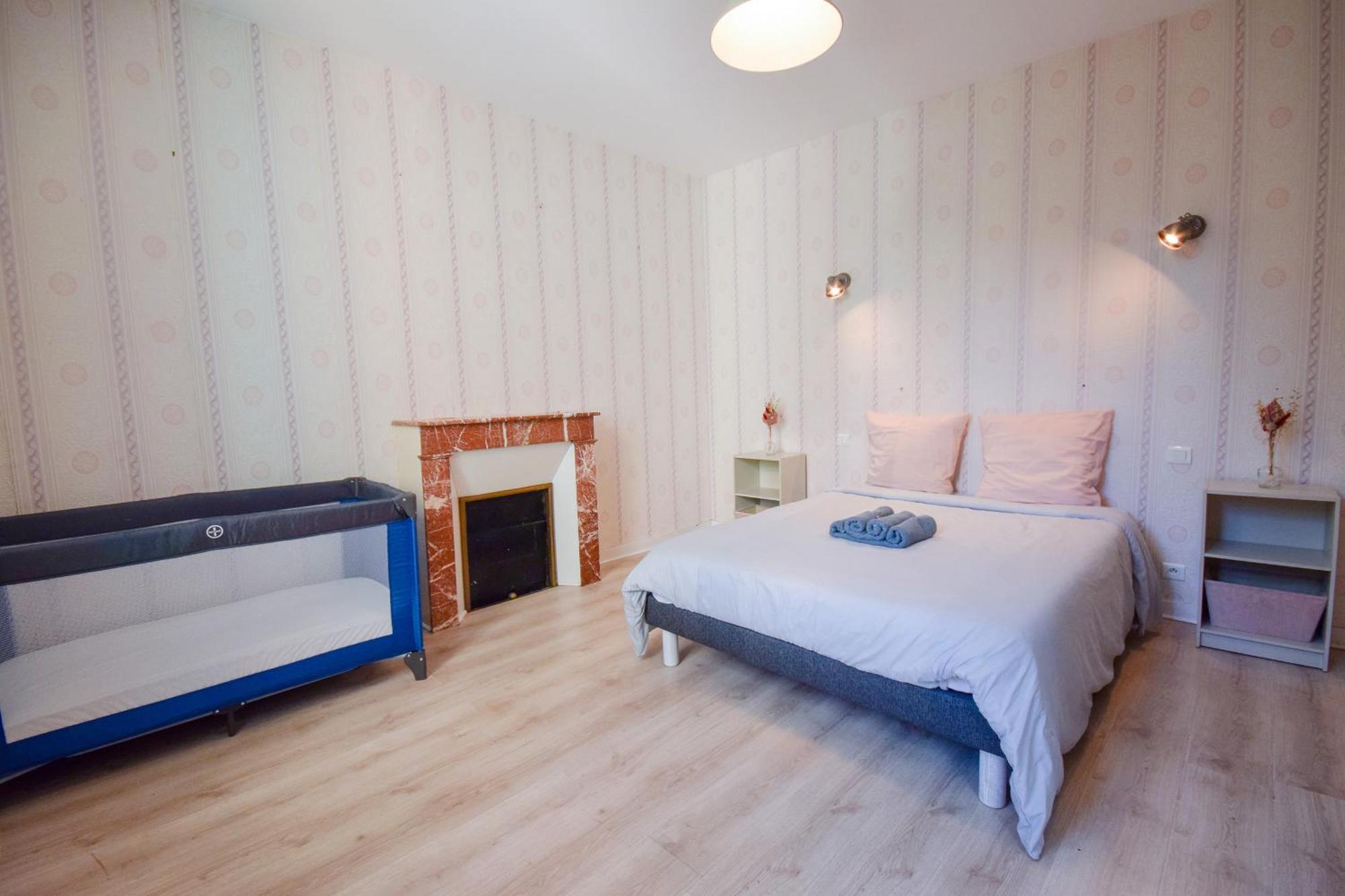Villa Avec Piscine Et Billard Sabres Zewnętrze zdjęcie